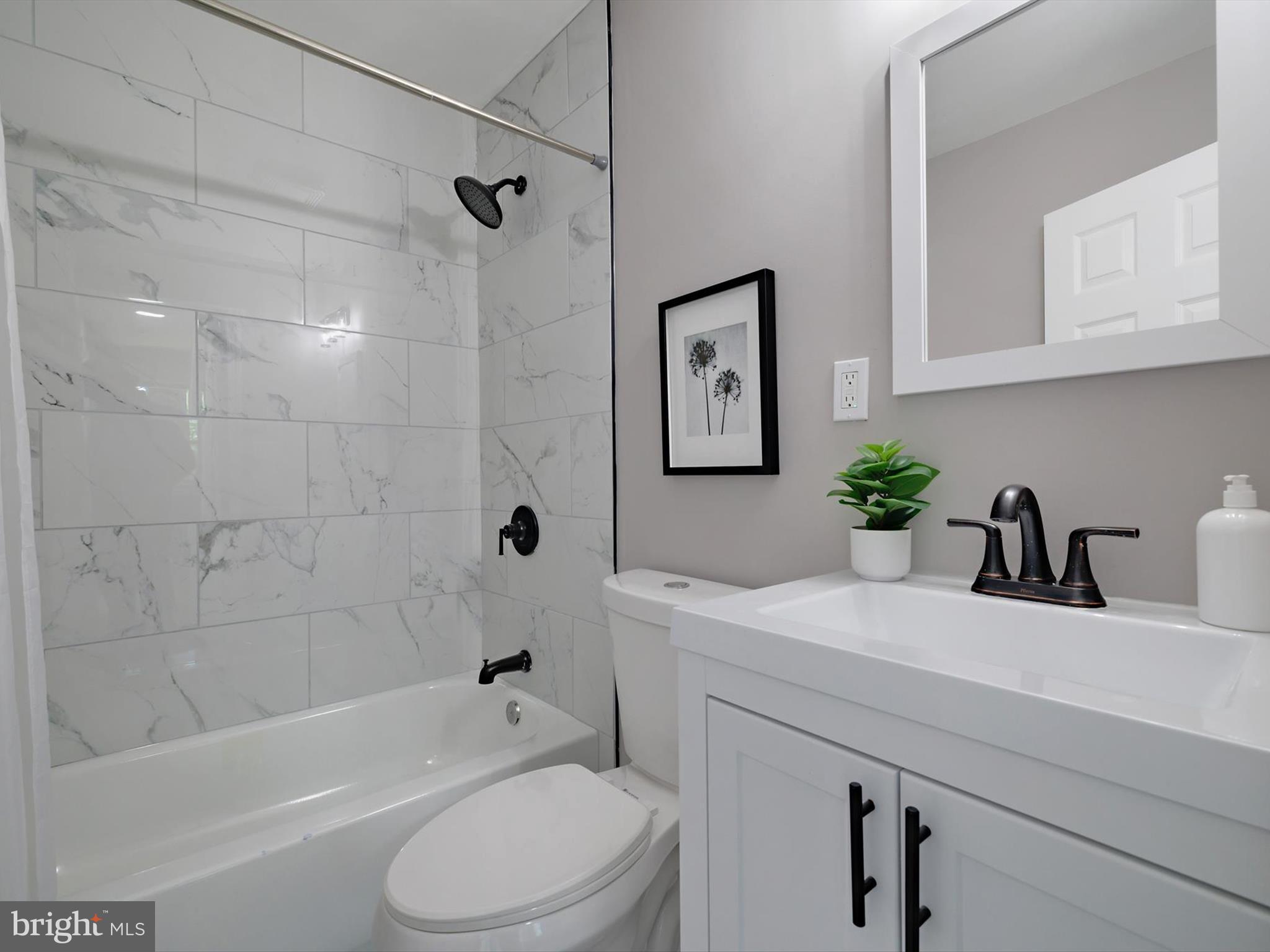 COLLEGE PARK - Residential