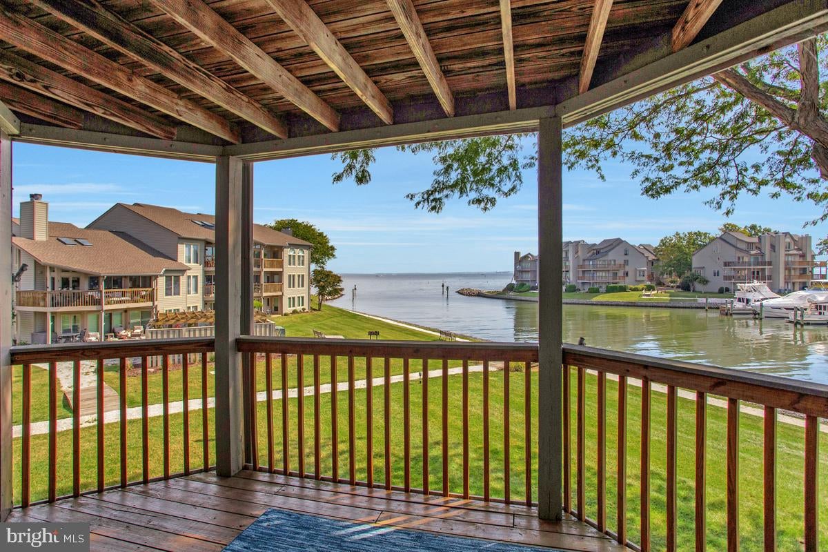 7010 CHANNEL VILLAGE COURT 102