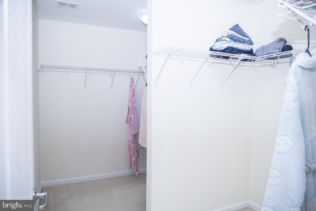 SPRIGGS RUN ESTATES - Residential