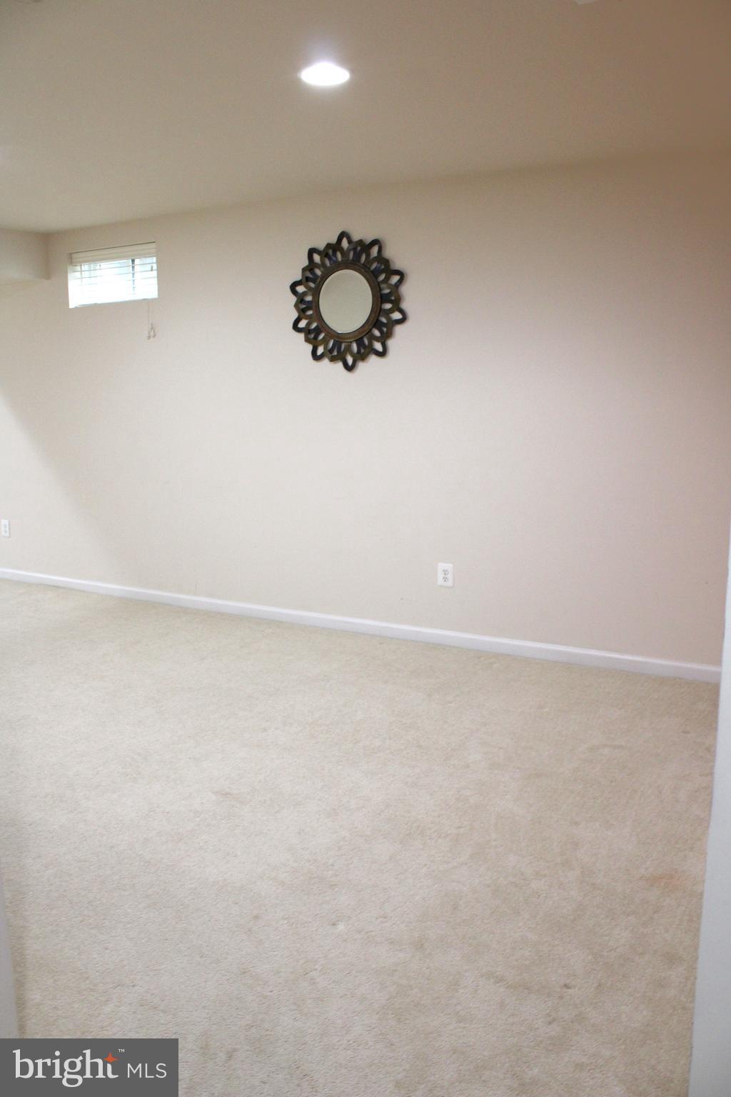 SPRIGGS RUN ESTATES - Residential