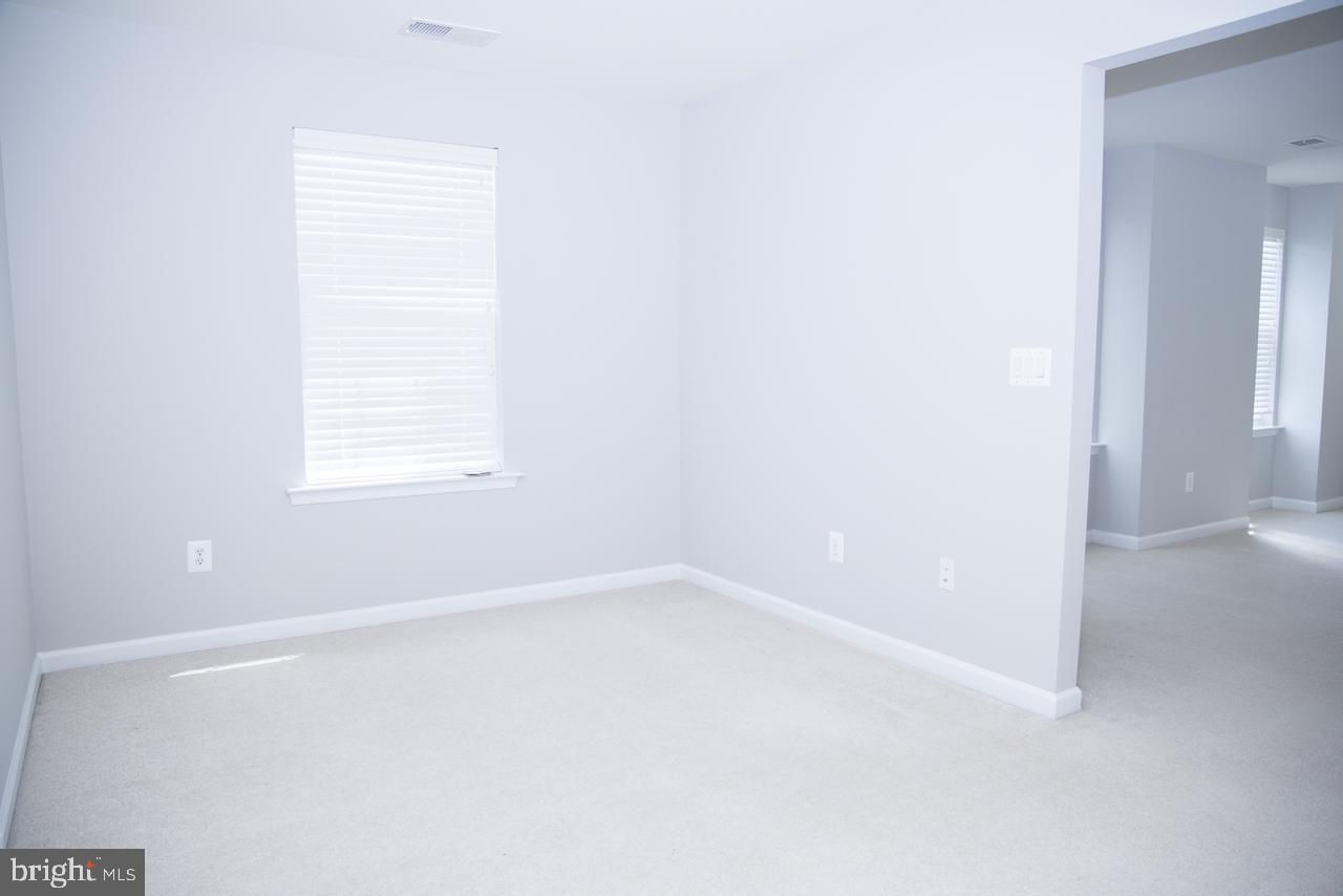 SPRIGGS RUN ESTATES - Residential