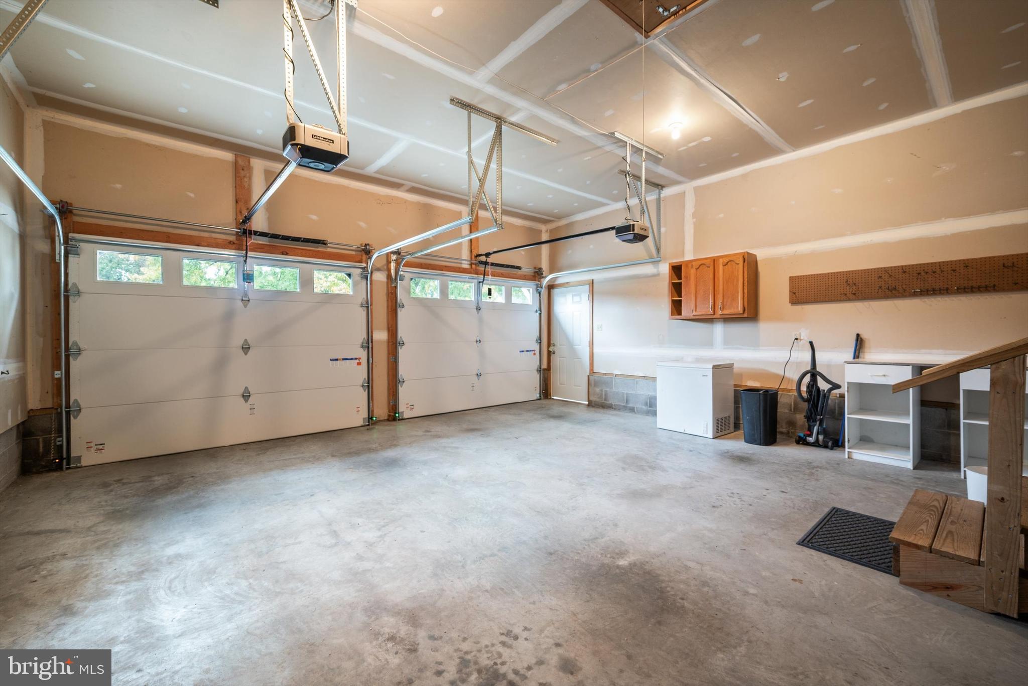 JEFFERSON VILLAGE - Residential