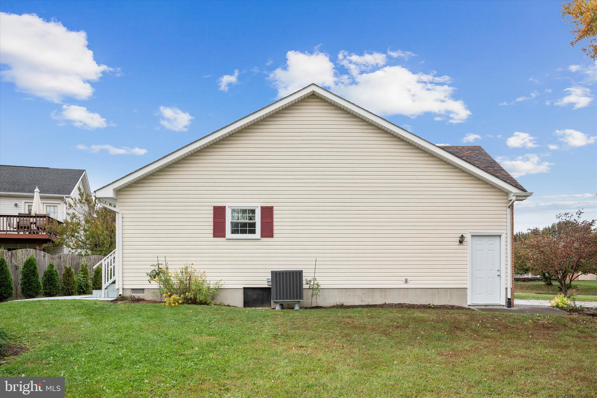 JEFFERSON VILLAGE - Residential