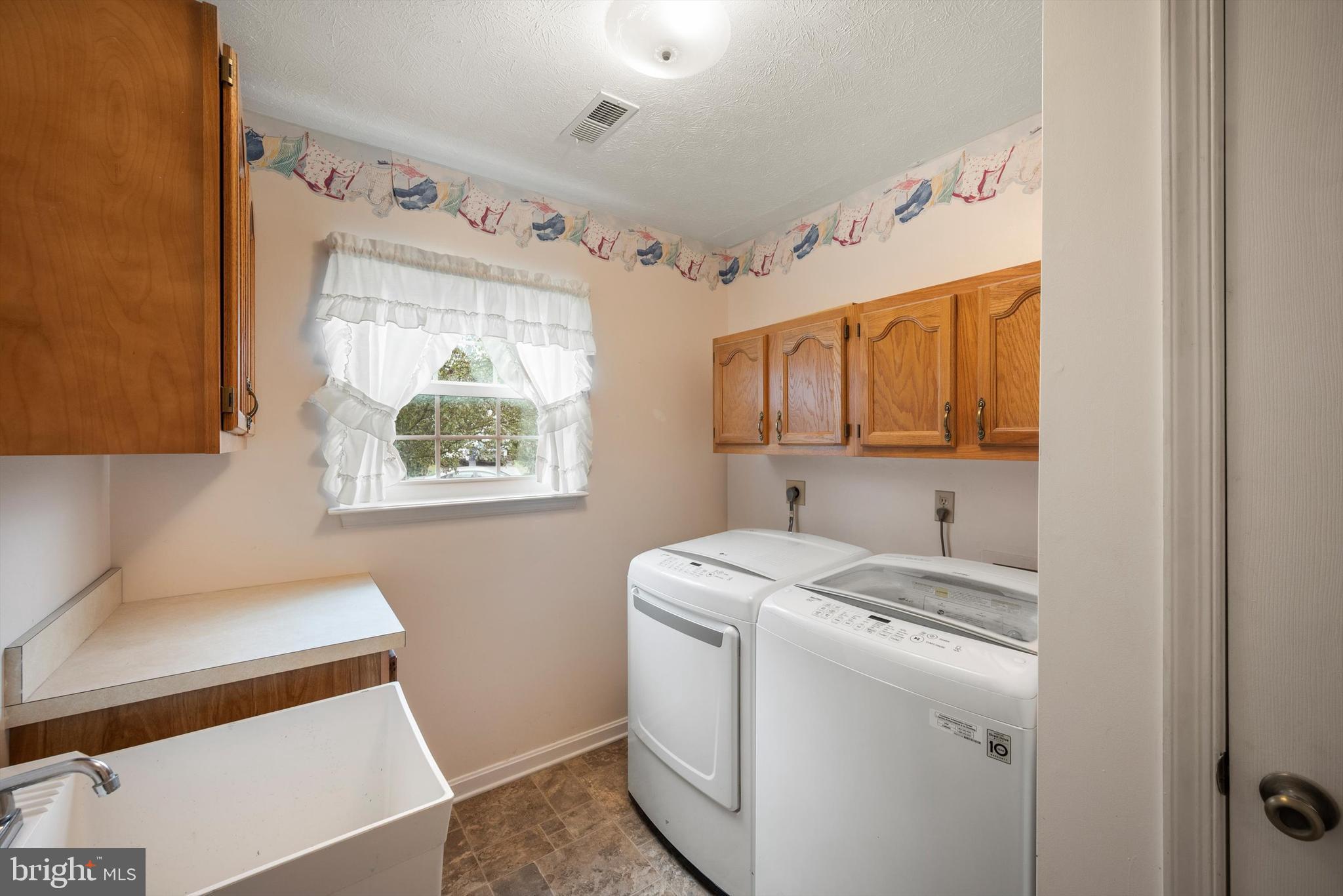 JEFFERSON VILLAGE - Residential