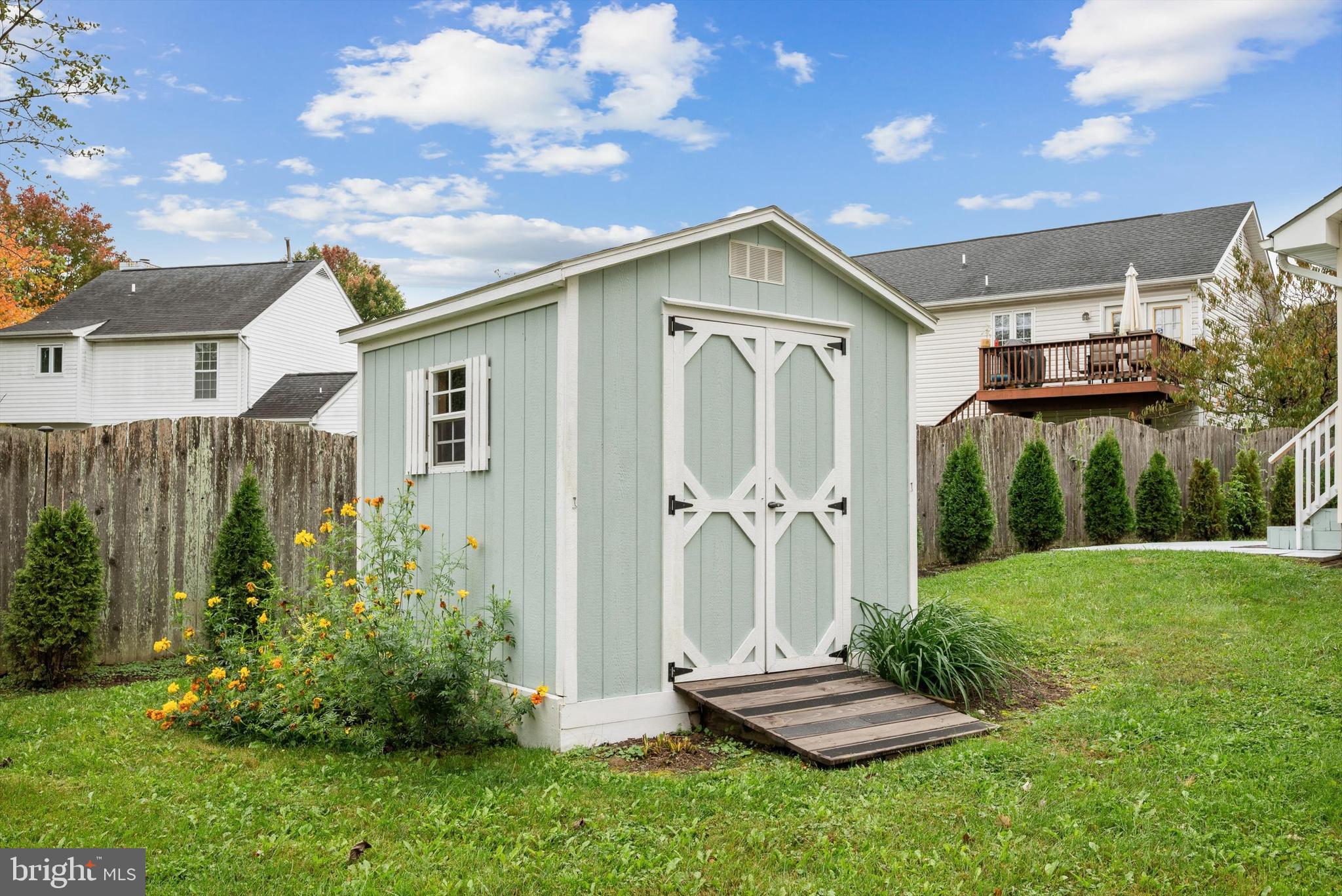 JEFFERSON VILLAGE - Residential