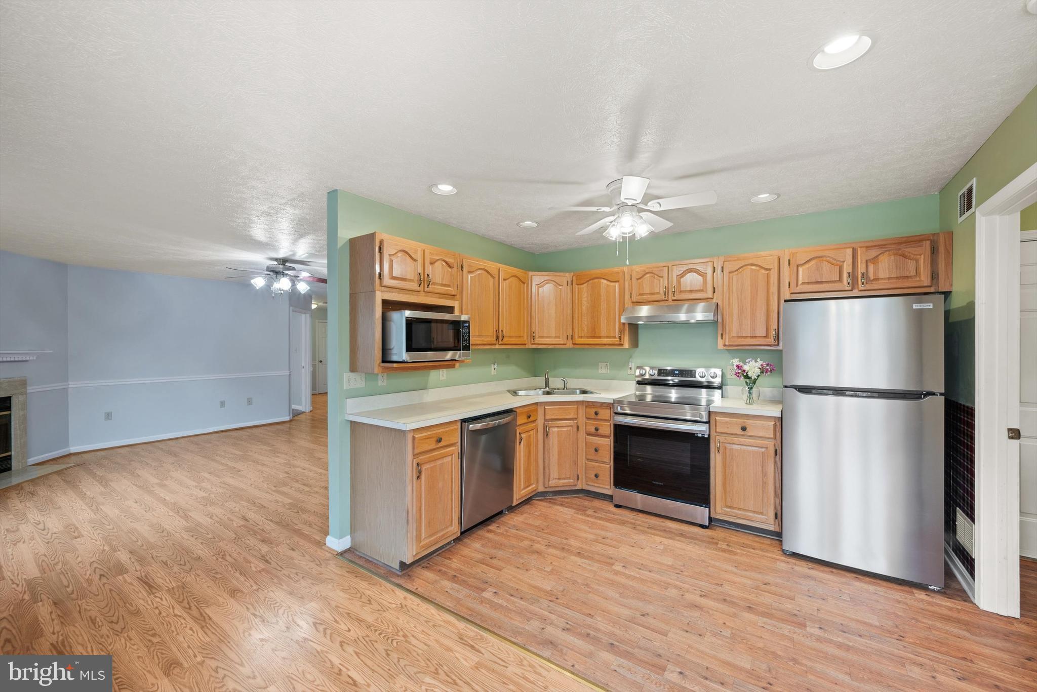 JEFFERSON VILLAGE - Residential