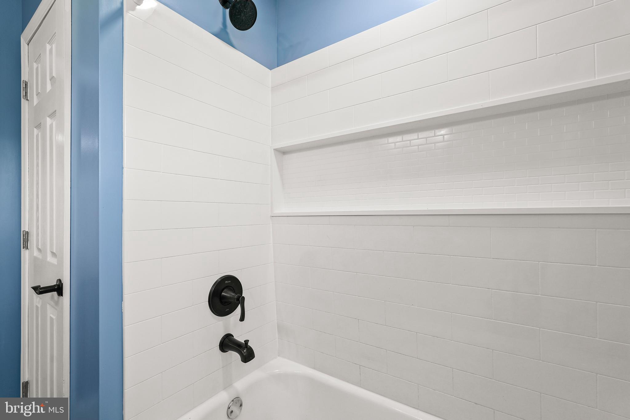 NONAVAILABLE - Residential