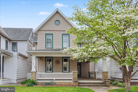 Homes For Sale - 321 E Middle Street<br/> HANOVER, PA 17331