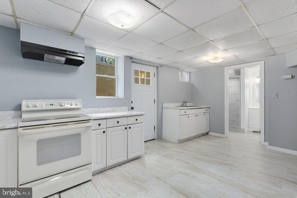 CALVERTON - Residential