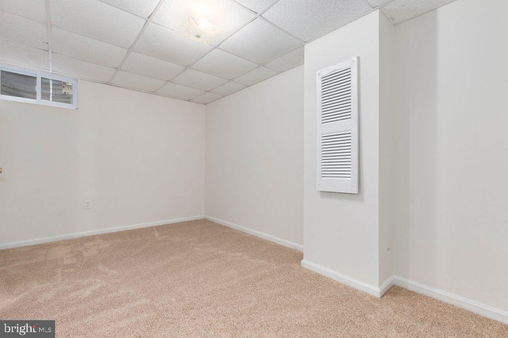 CALVERTON - Residential