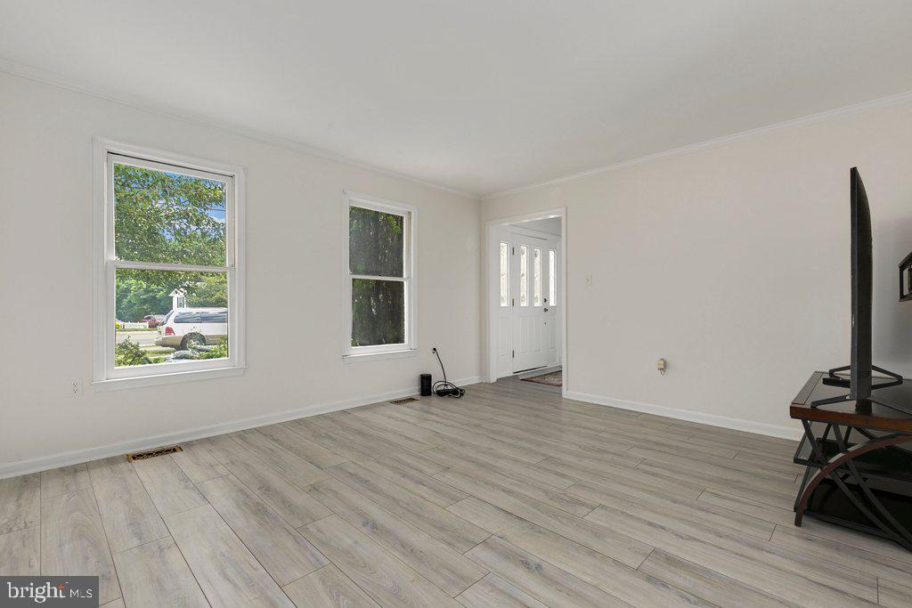 CALVERTON - Residential