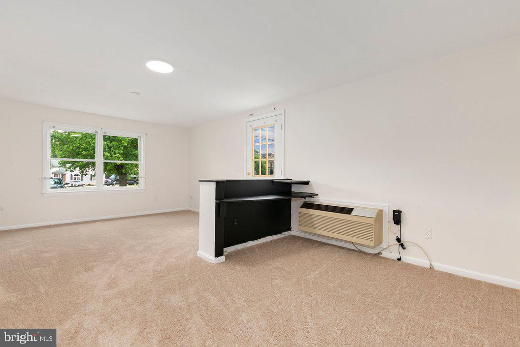 CALVERTON - Residential