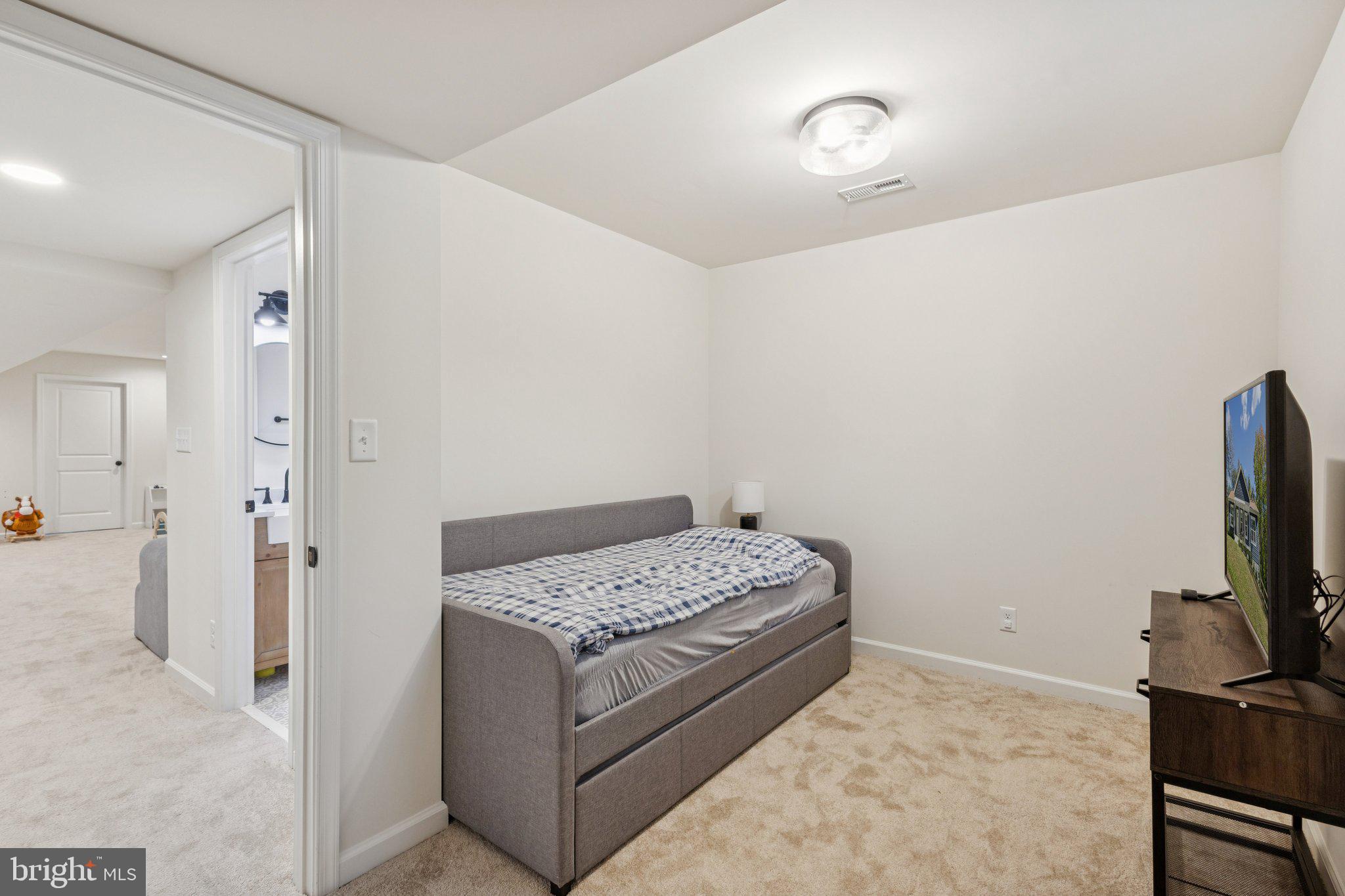 CHILDS COVE - Residential