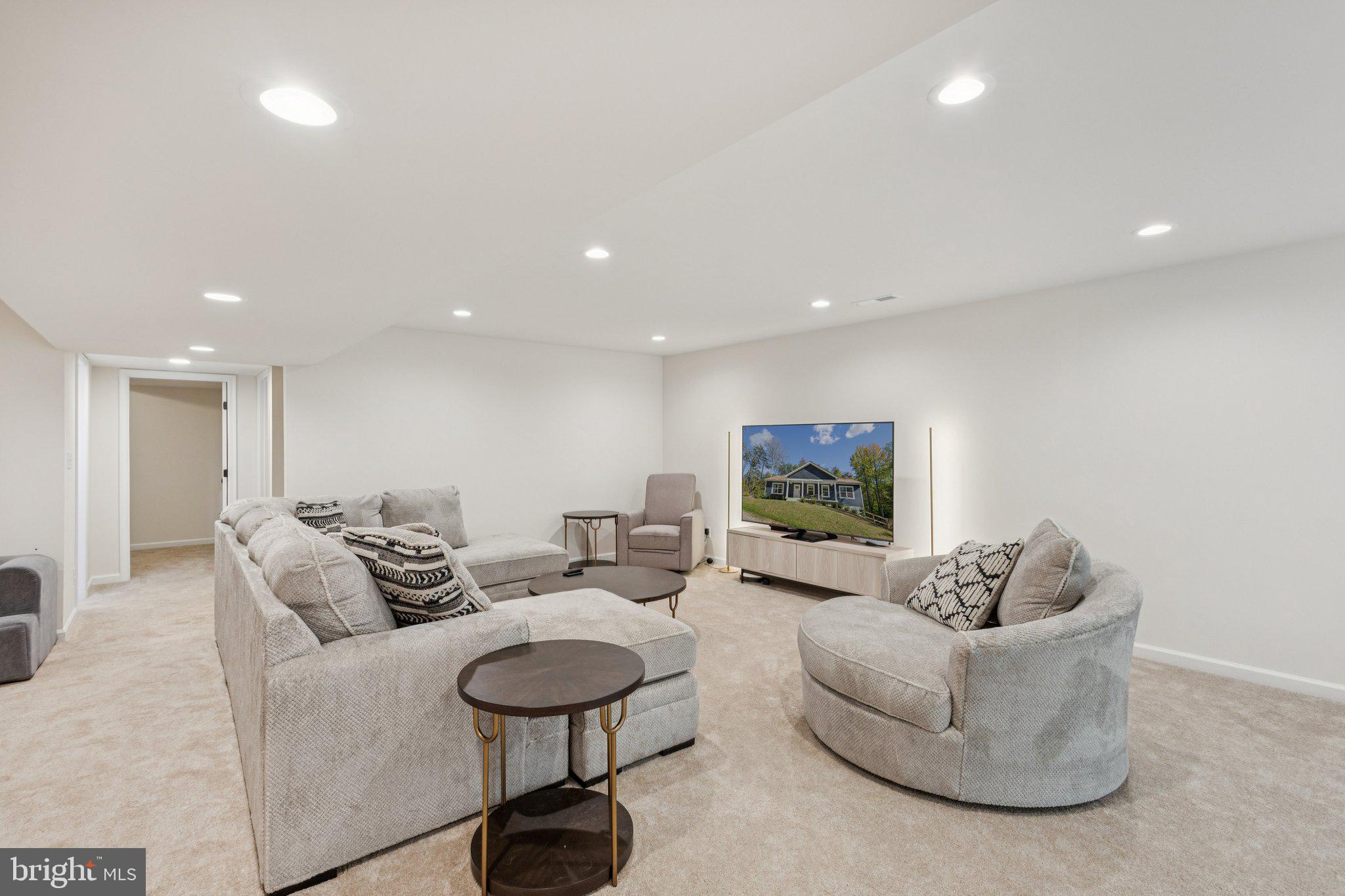 CHILDS COVE - Residential