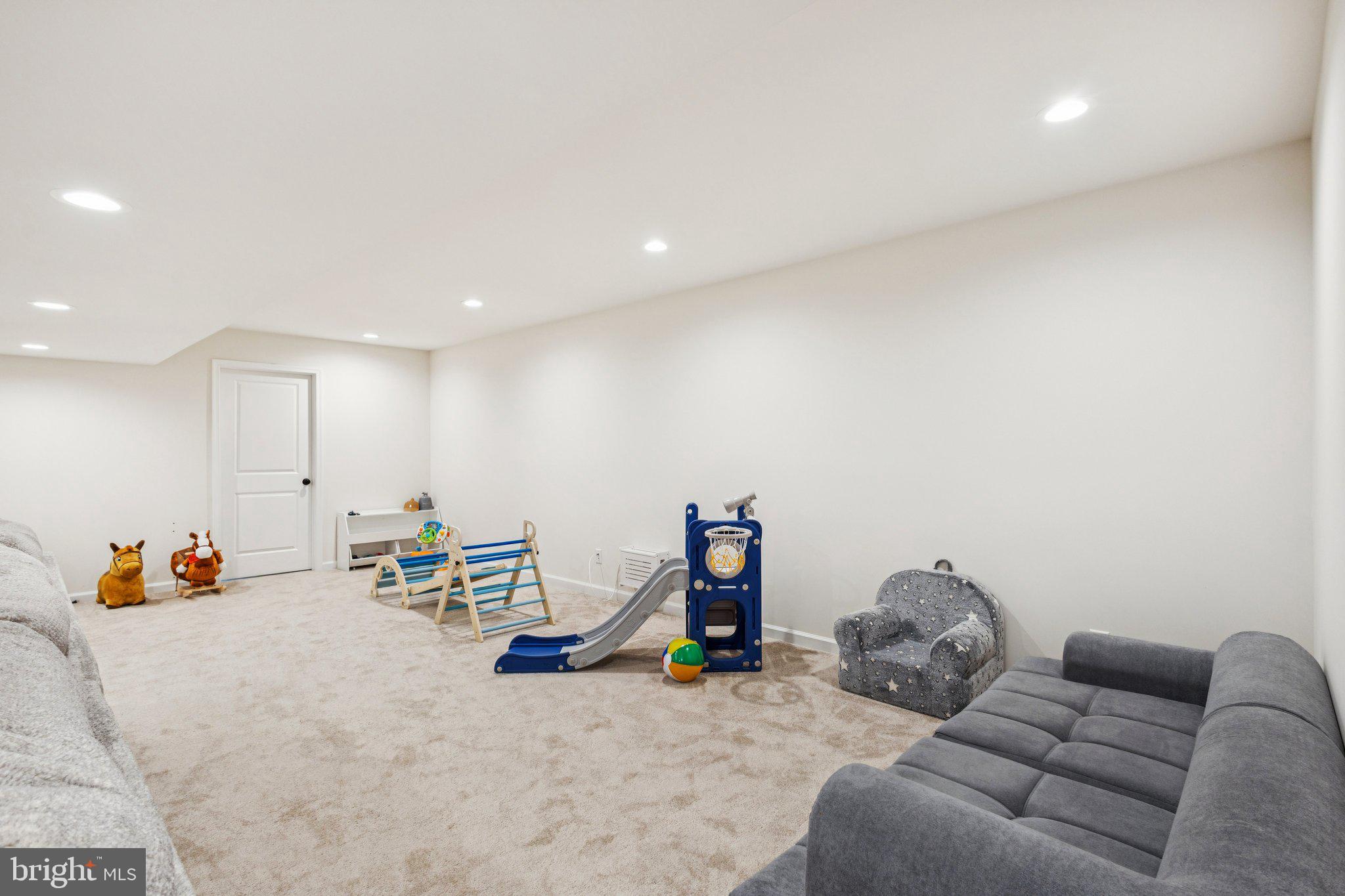 CHILDS COVE - Residential