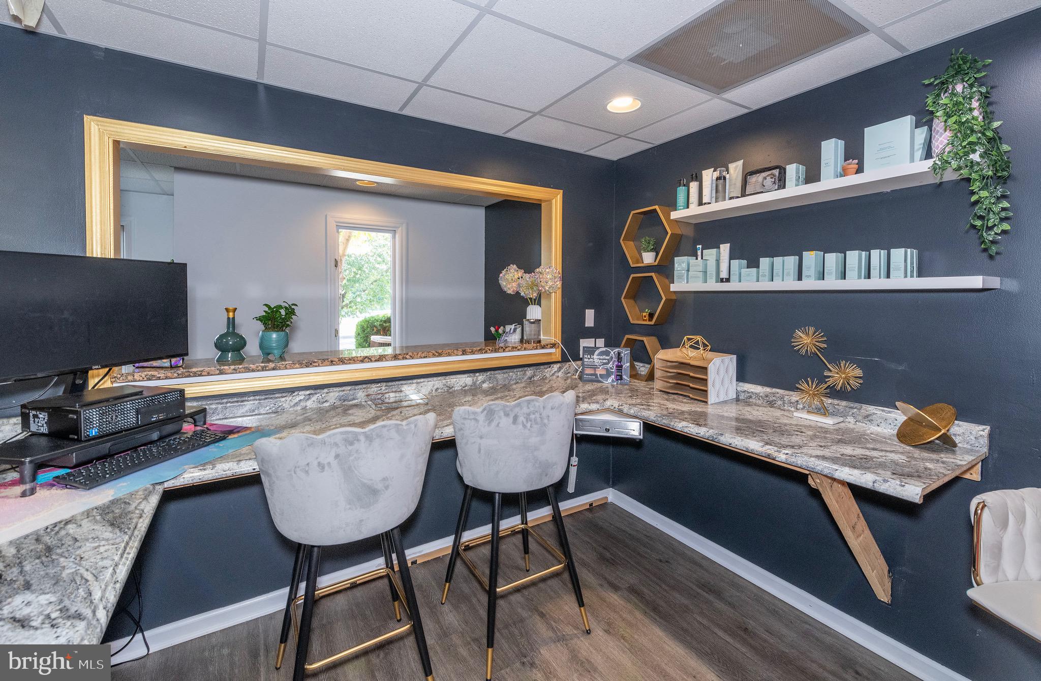 AMBER MEADOWS PROFESSIONAL BUILDING - Commercial Sale