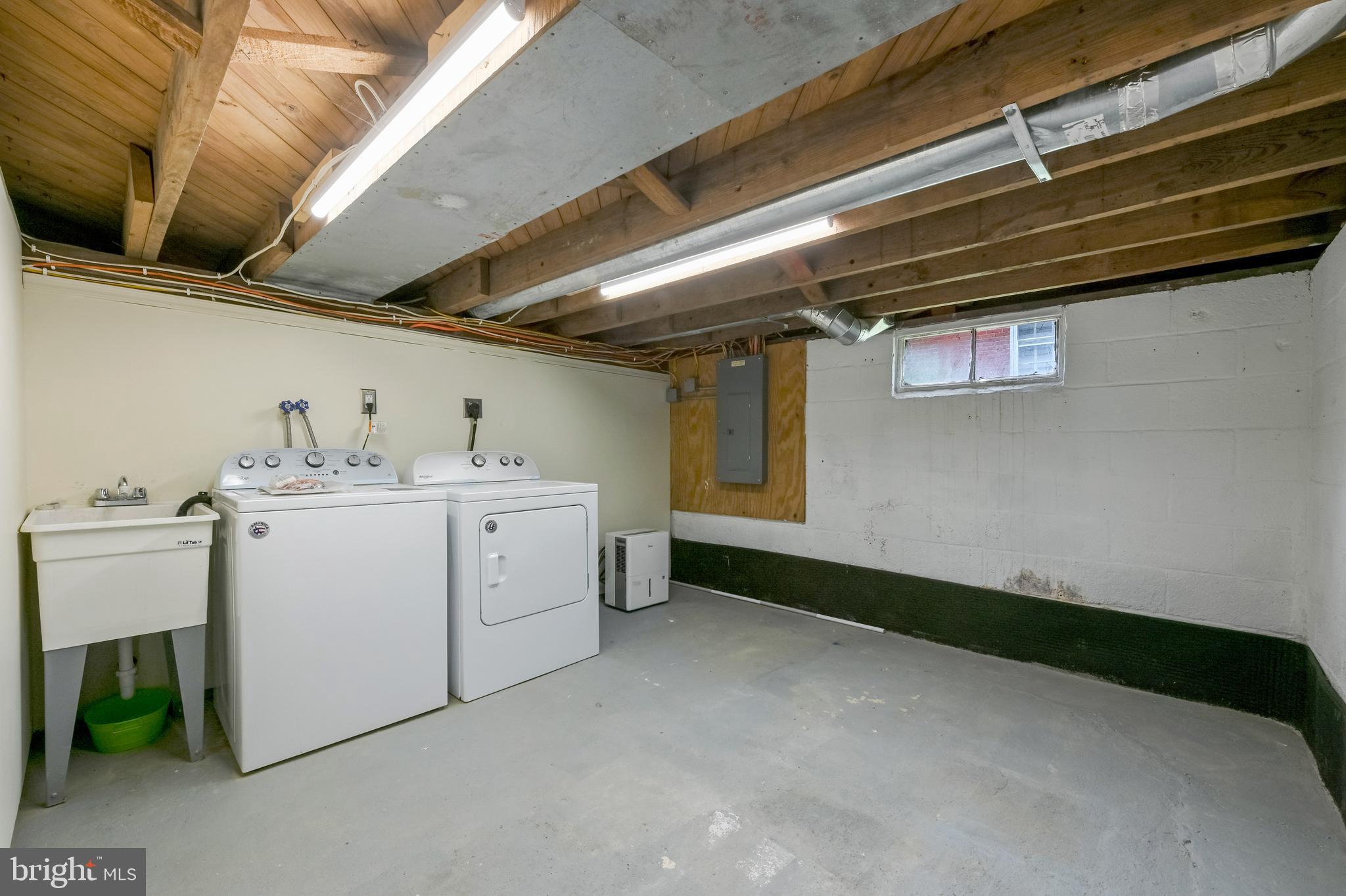 ROCK HALL - Residential