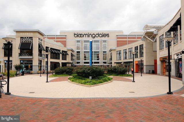 FRIENDSHIP HEIGHTS - Residential Lease