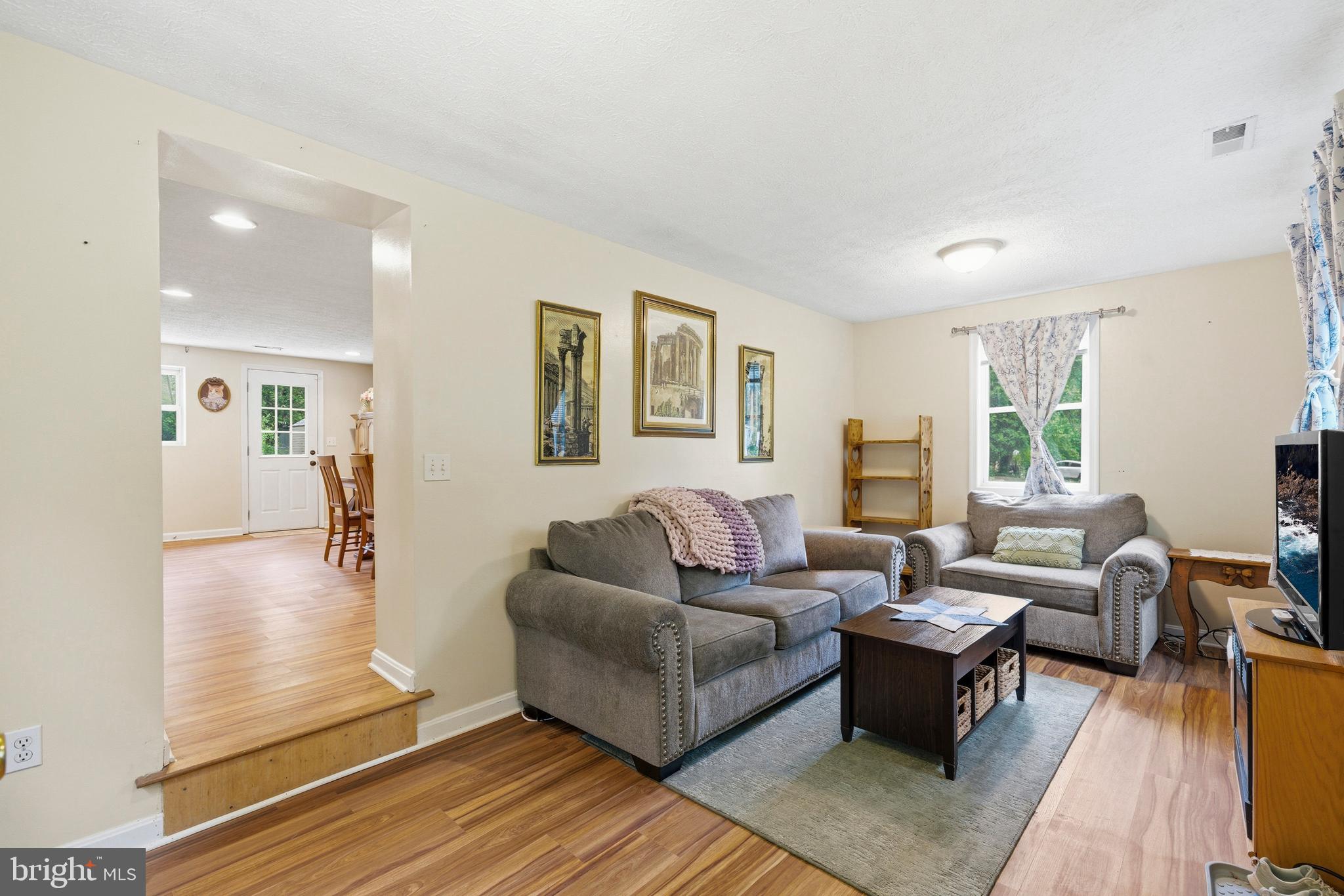 GOLDEN BEACH - Residential