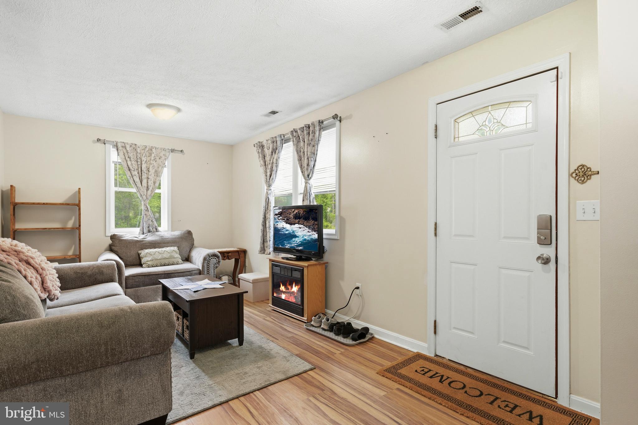 GOLDEN BEACH - Residential