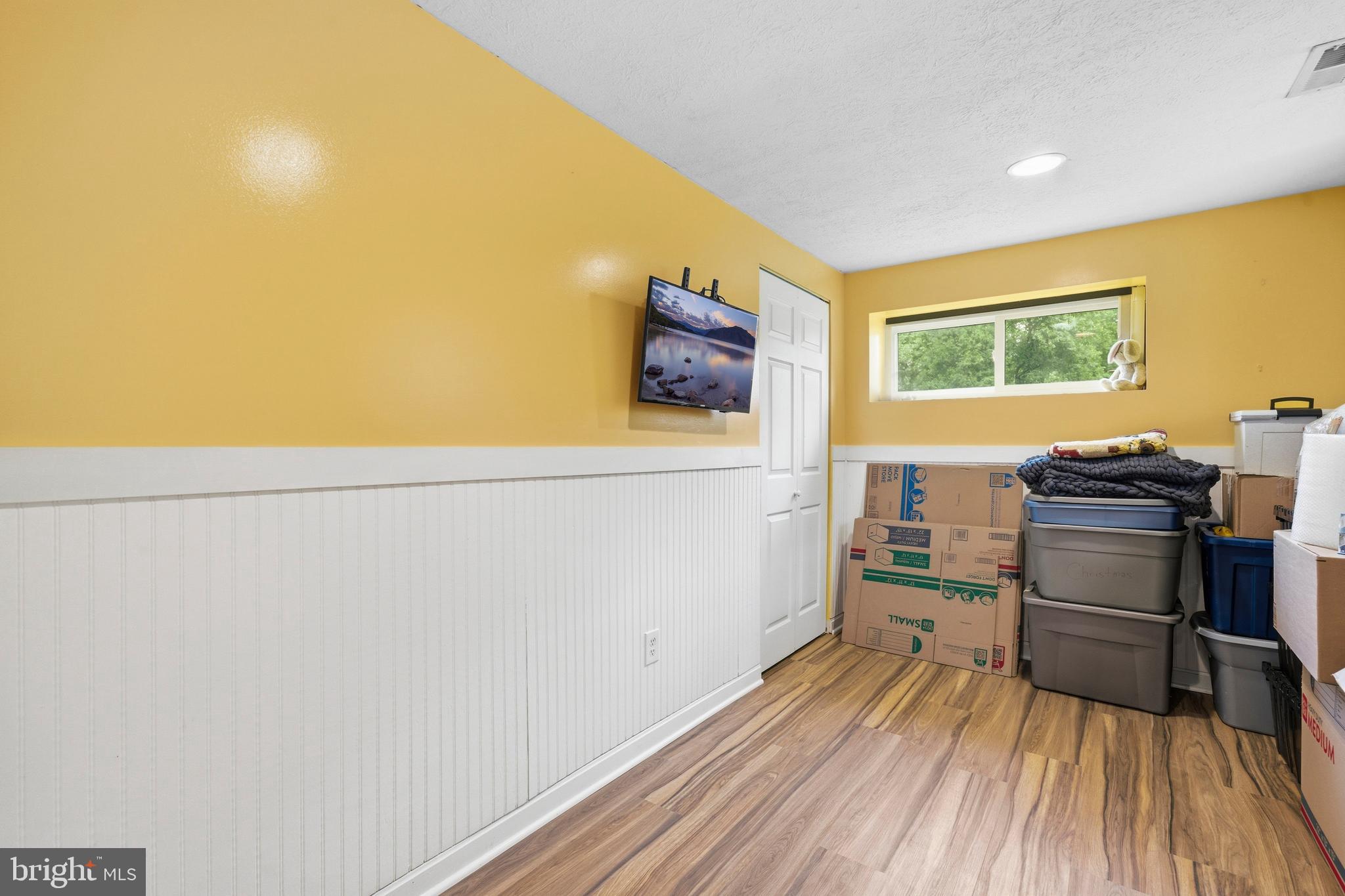 GOLDEN BEACH - Residential