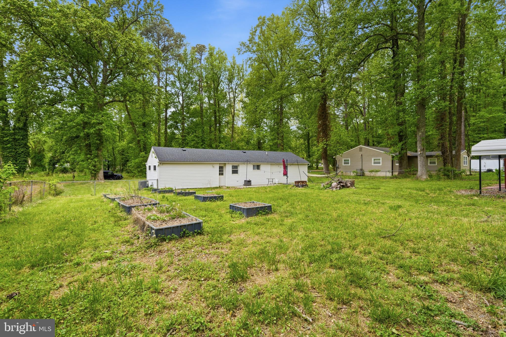 GOLDEN BEACH - Residential