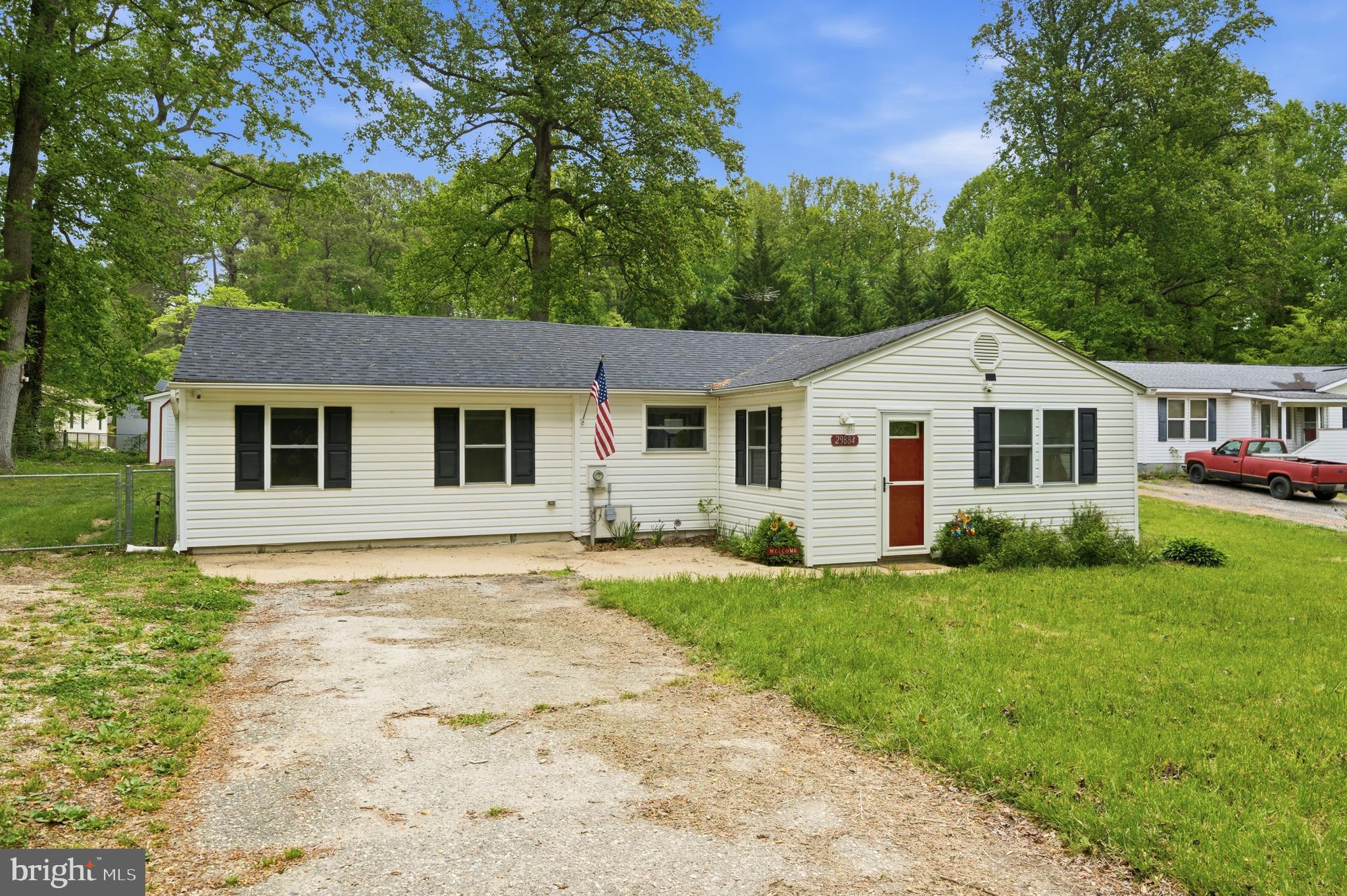 GOLDEN BEACH - Residential