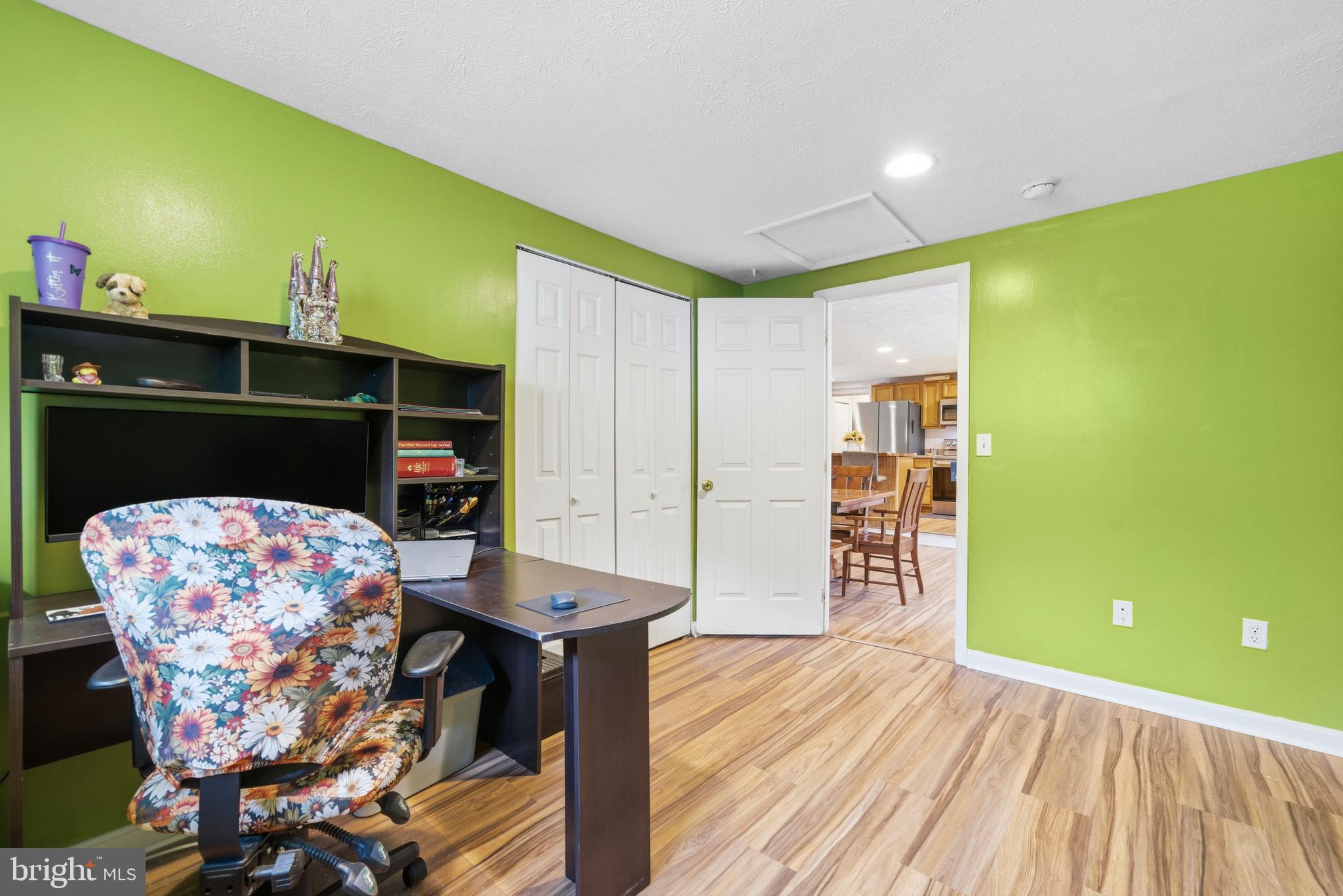 GOLDEN BEACH - Residential