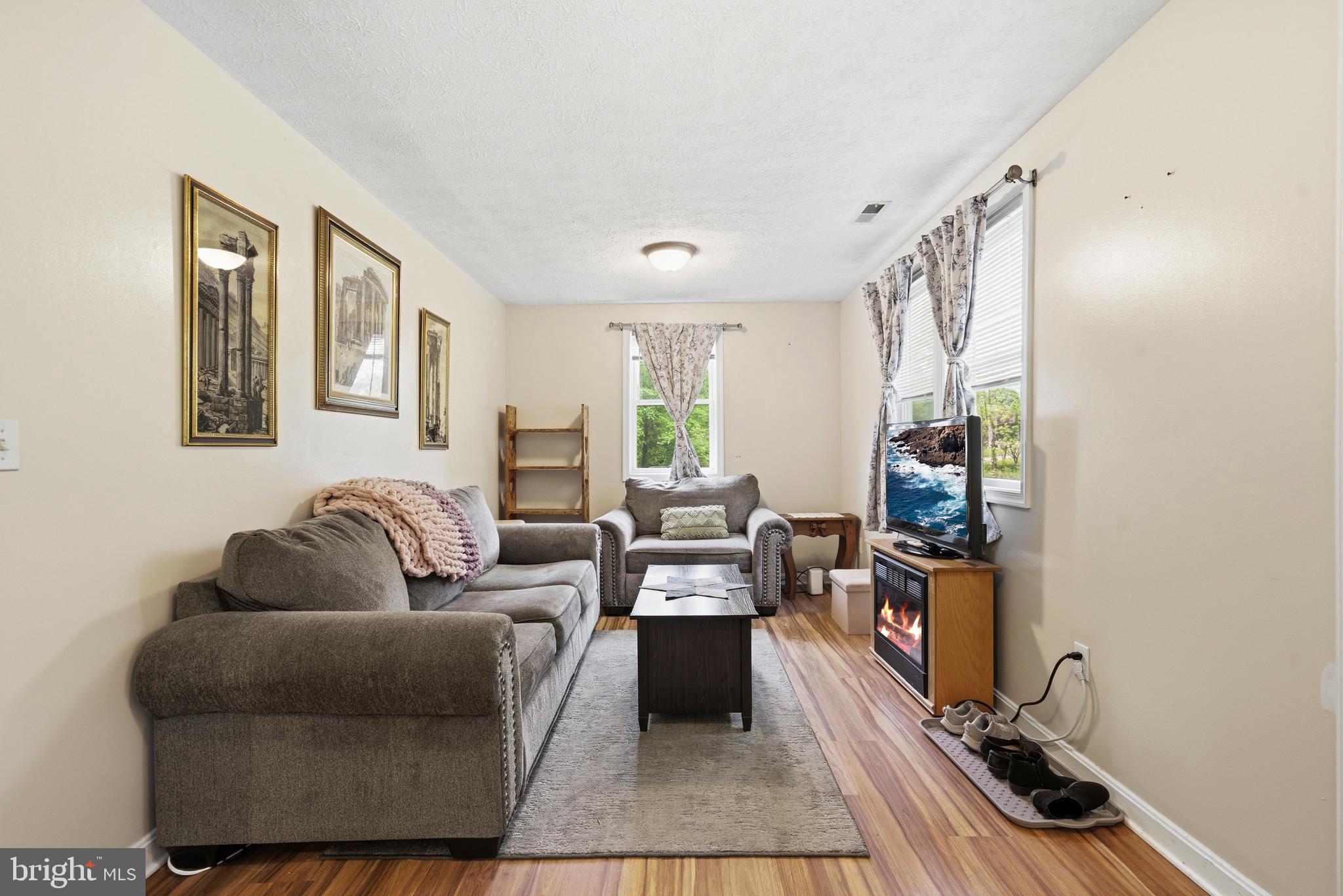 GOLDEN BEACH - Residential