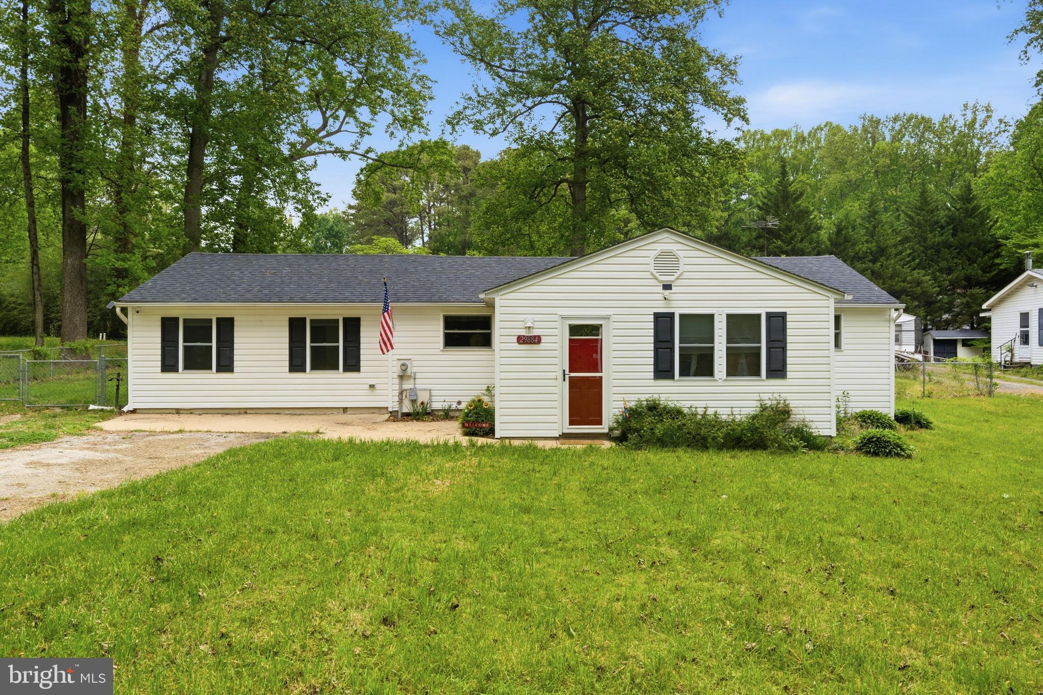 GOLDEN BEACH - Residential