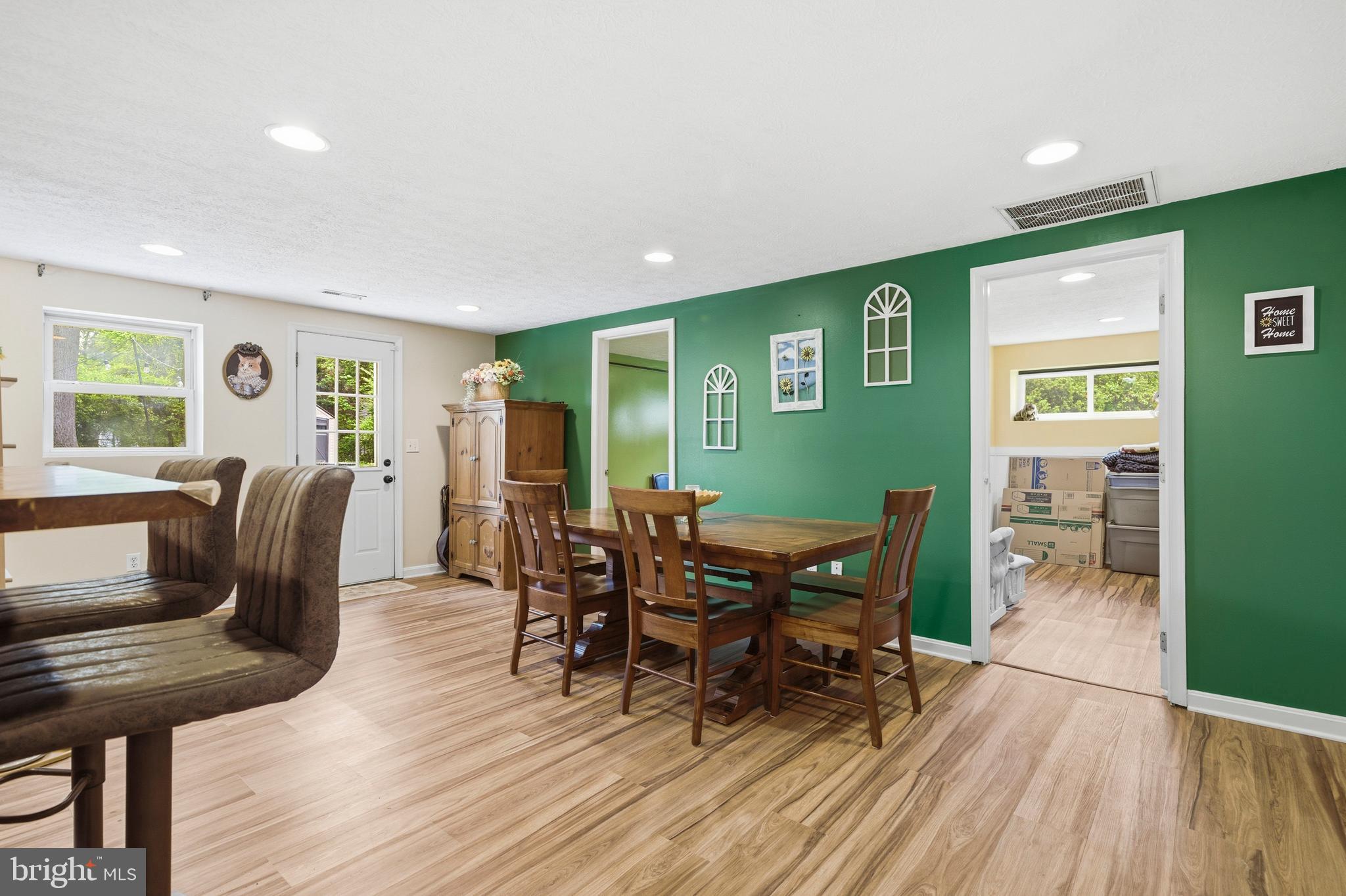 GOLDEN BEACH - Residential