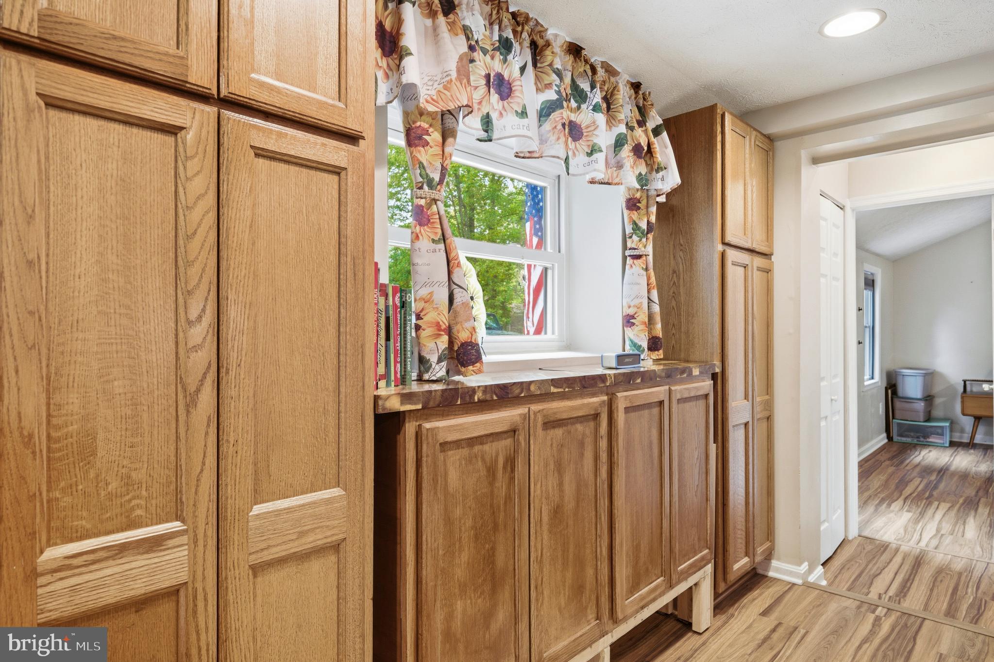 GOLDEN BEACH - Residential