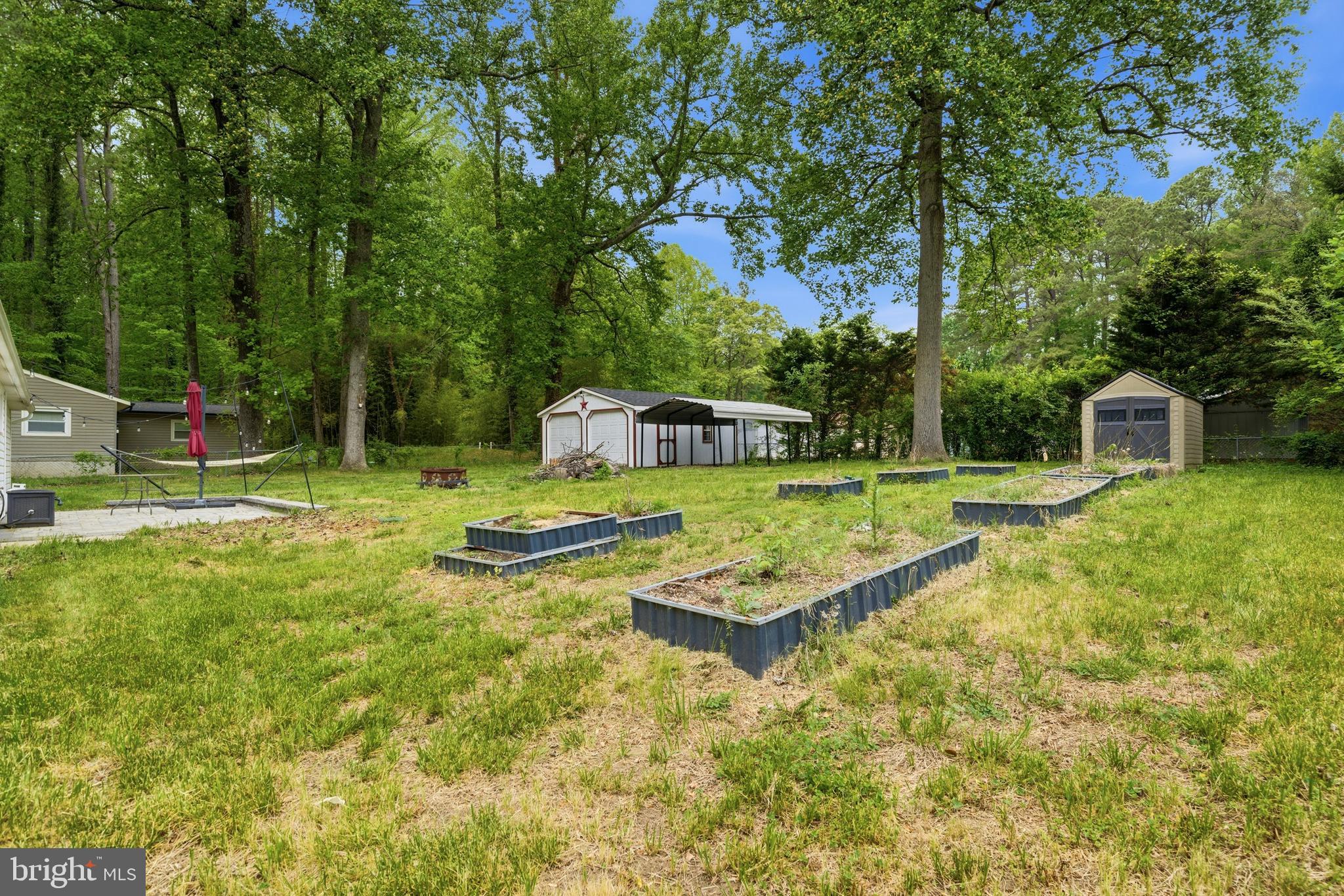 GOLDEN BEACH - Residential