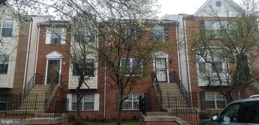 FOUNDERS WOODS - Residential