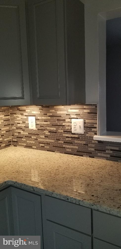 FOUNDERS WOODS - Residential