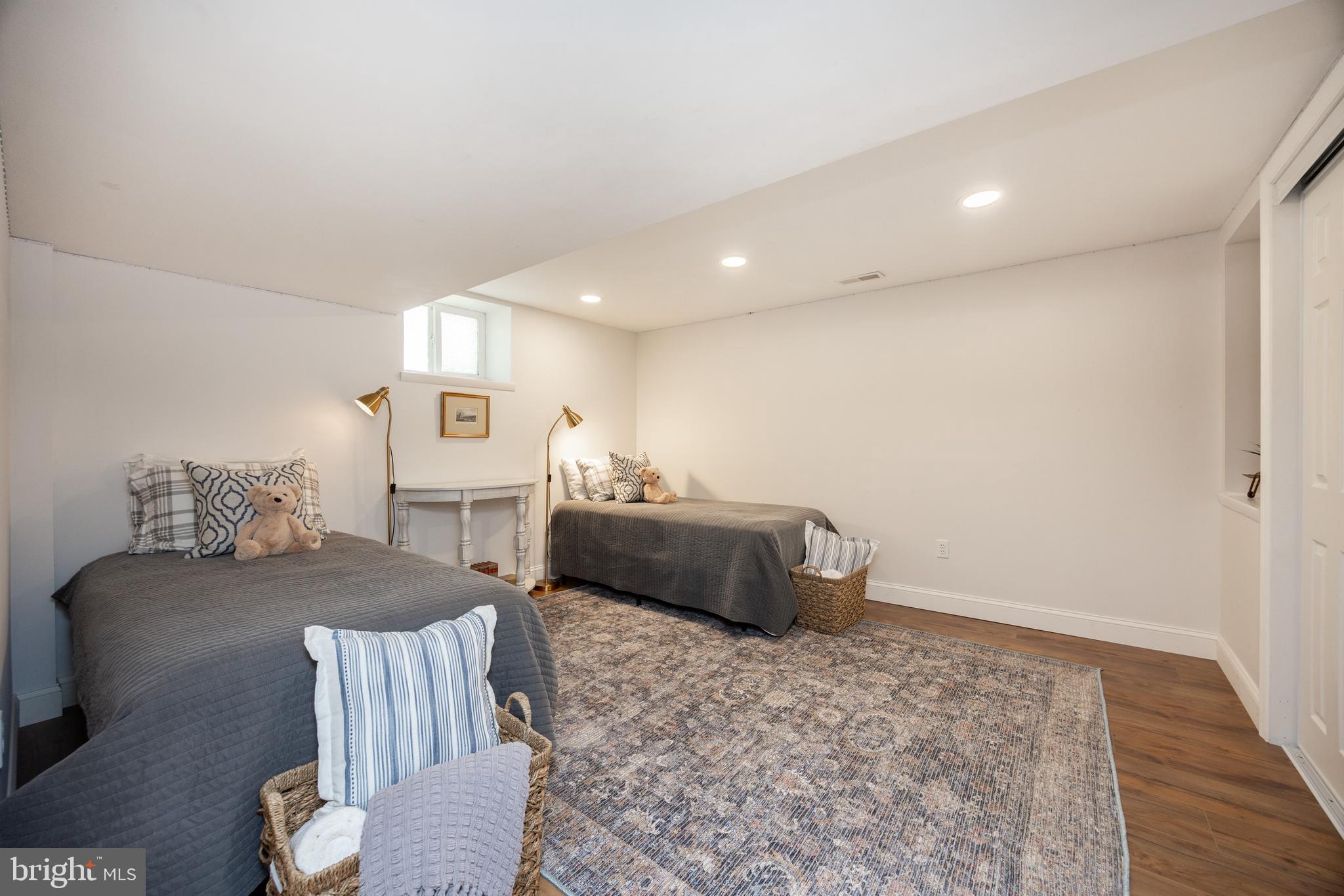 GLENMOORE - Residential