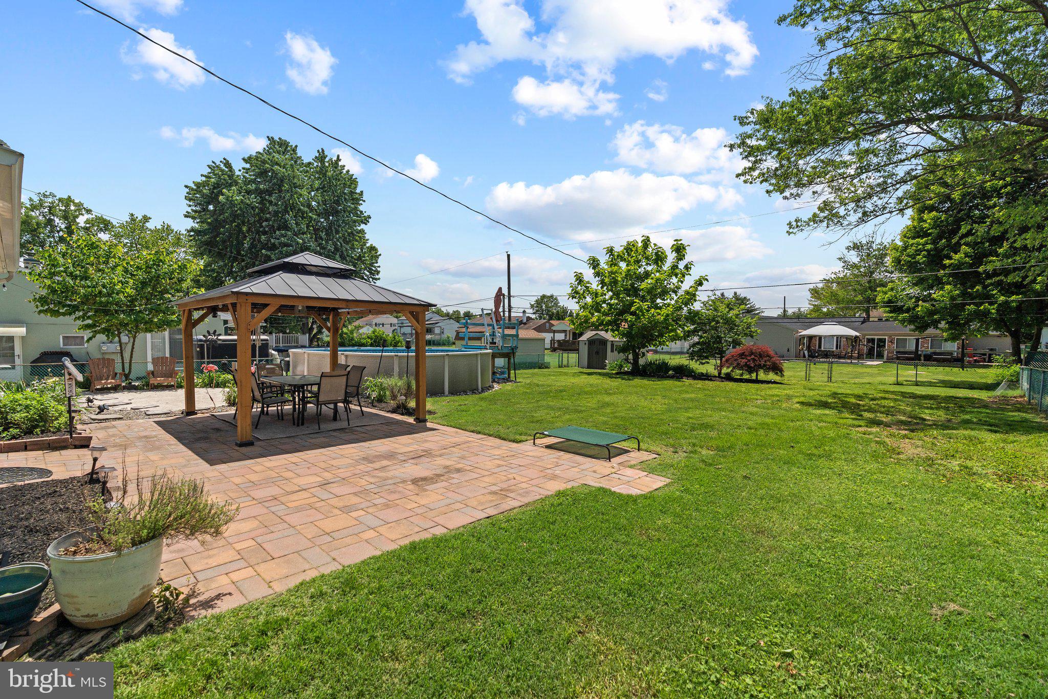 FAIRVIEW - Residential