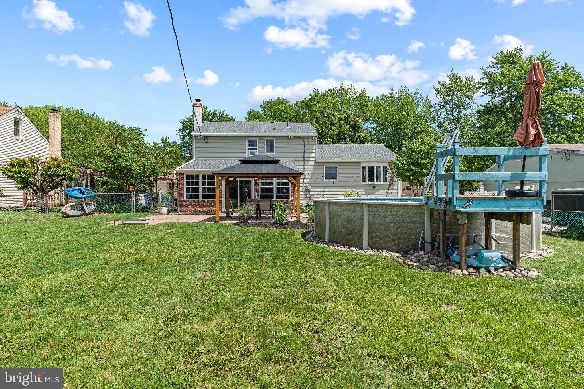 FAIRVIEW - Residential