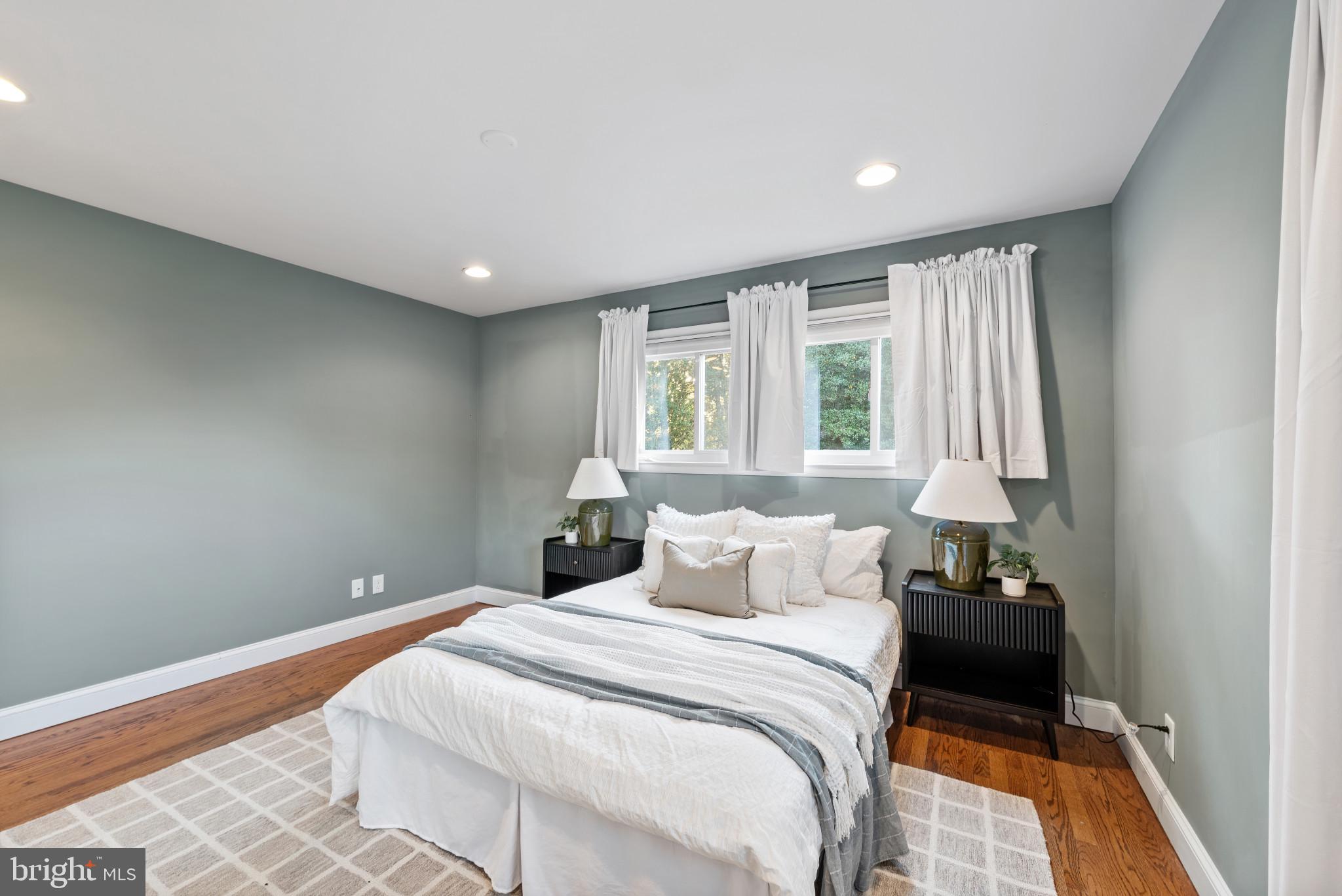 GREENSPRING - Residential