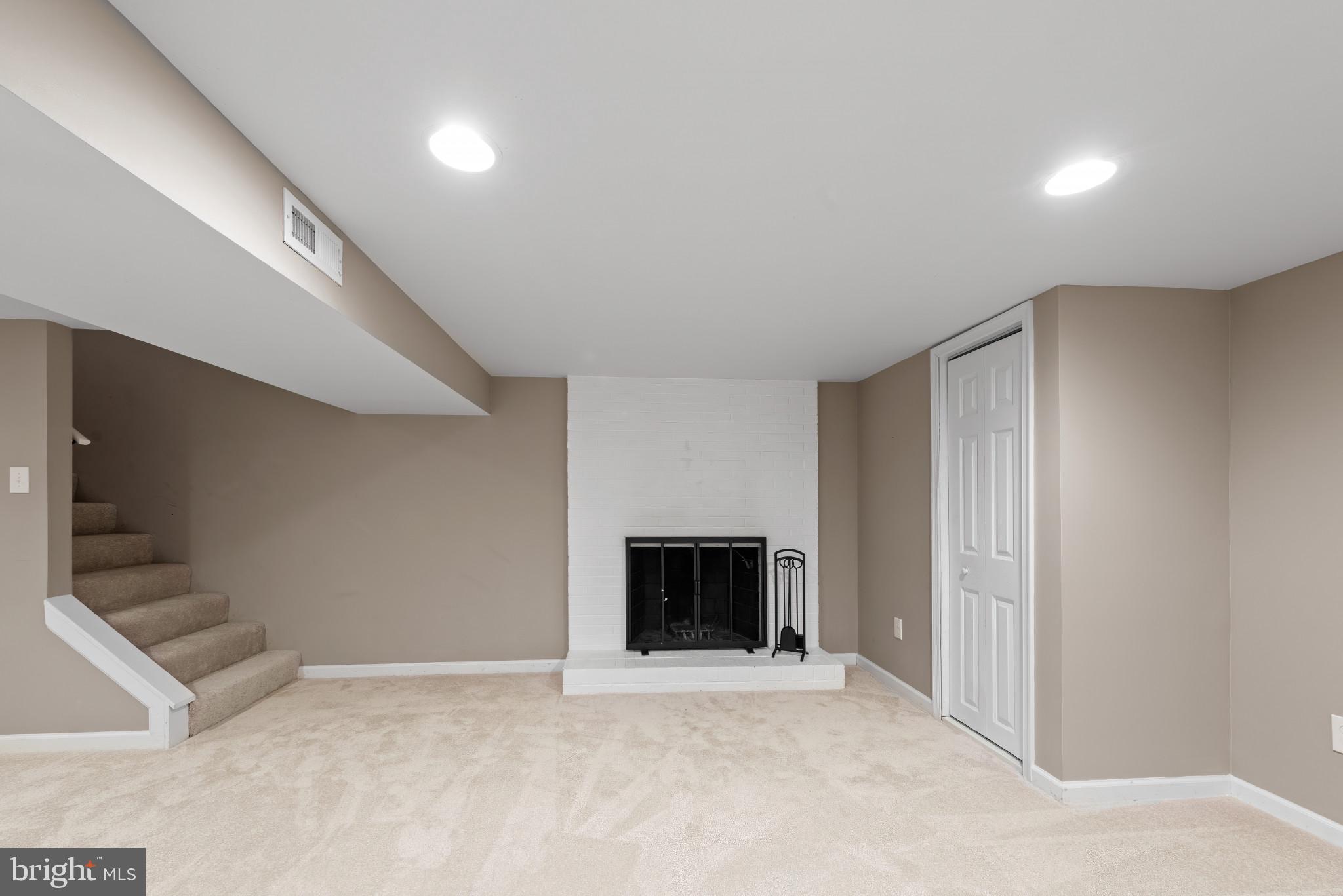 GREENSPRING - Residential