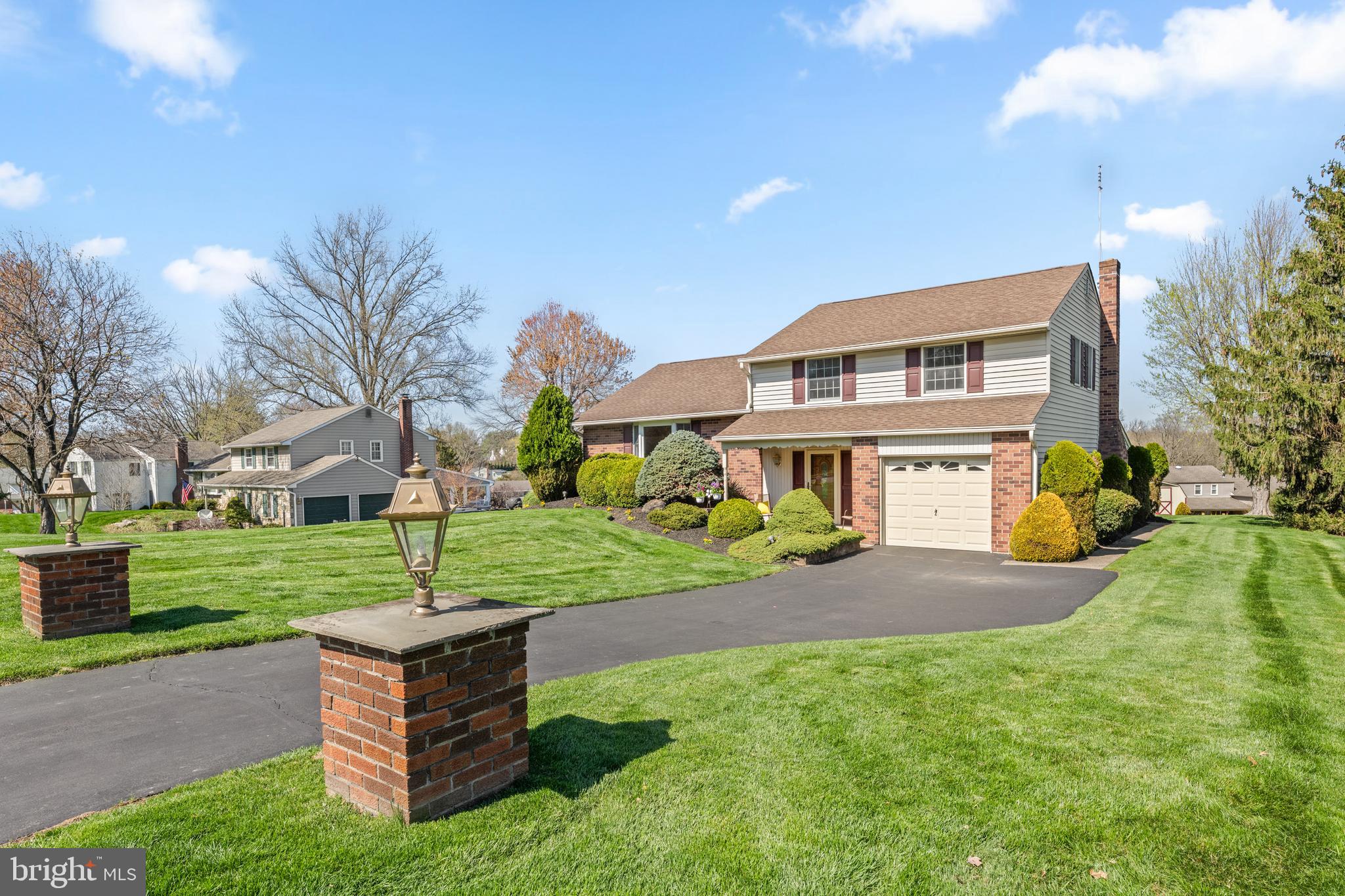 WILLOW GREENE - Residential