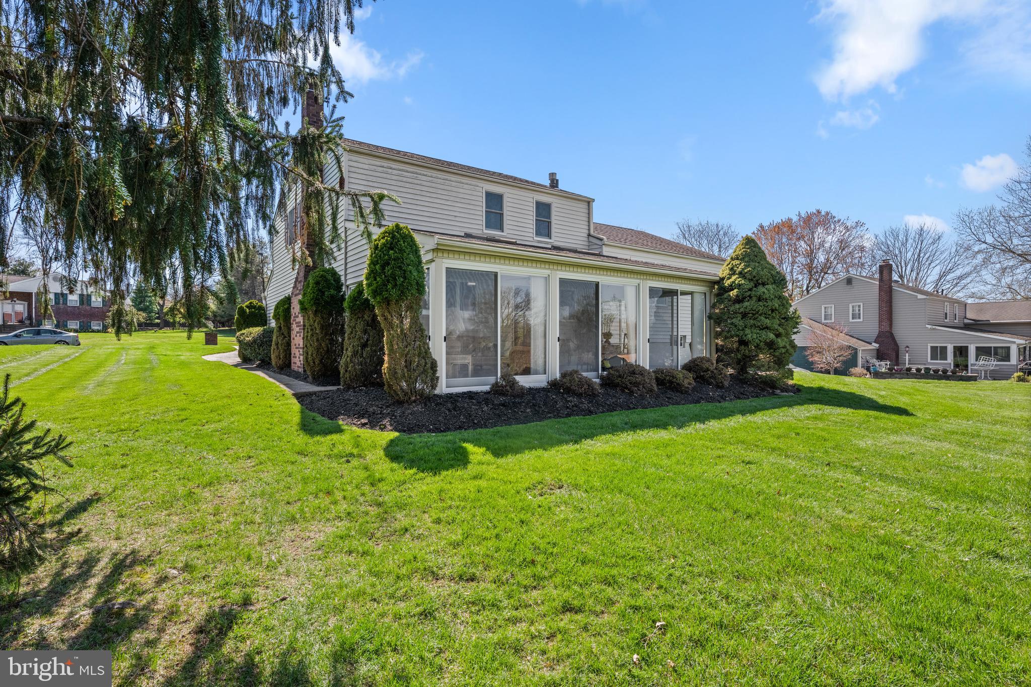 WILLOW GREENE - Residential