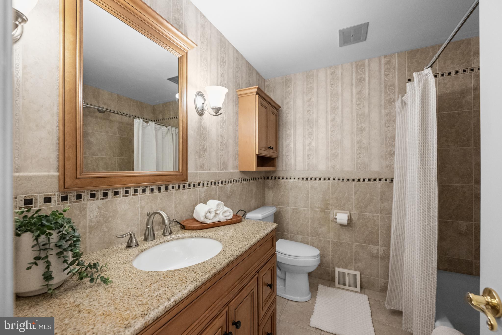 WILLOW GREENE - Residential