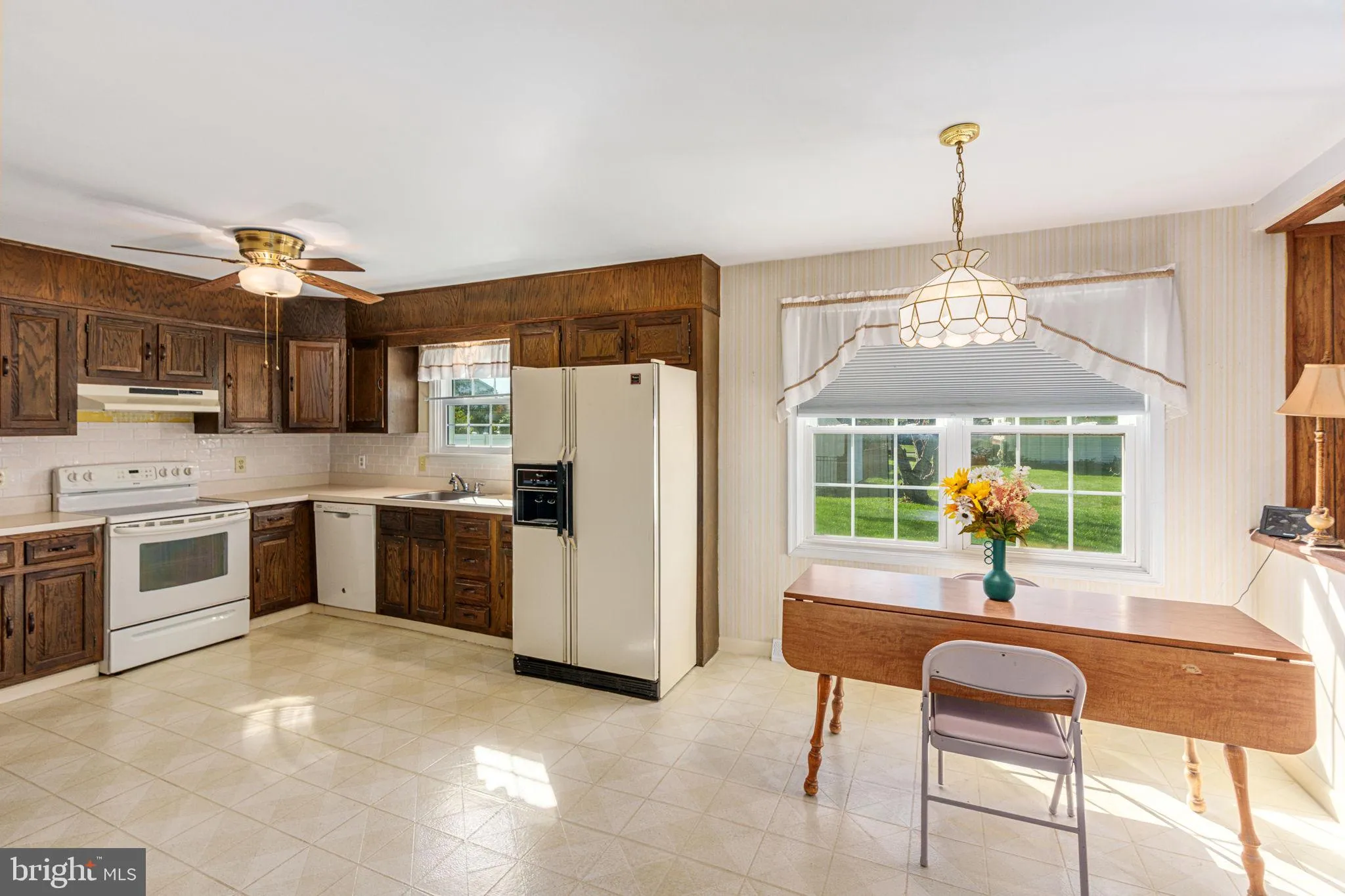 Macungie, Pennsylvania 18062, United States, 4 Bedrooms Bedrooms, ,3 BathroomsBathrooms,Residential,Active,222264