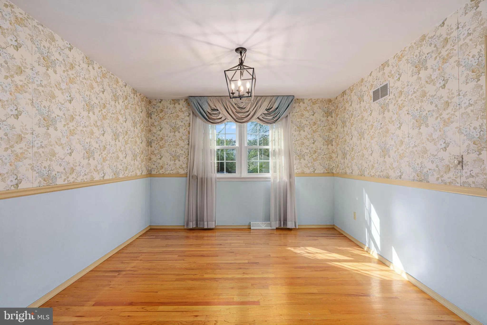 Macungie, Pennsylvania 18062, United States, 4 Bedrooms Bedrooms, ,3 BathroomsBathrooms,Residential,Active,222264