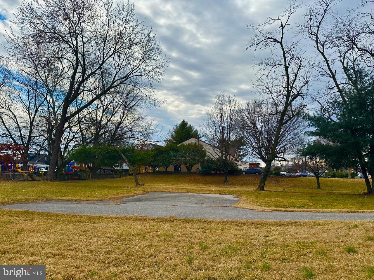 GLEN BURNIE - Commercial Lease