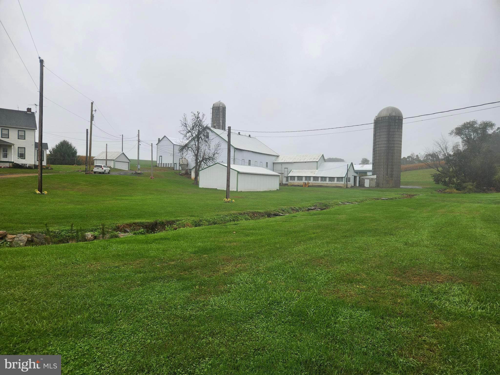 888 HILLDALE ROAD