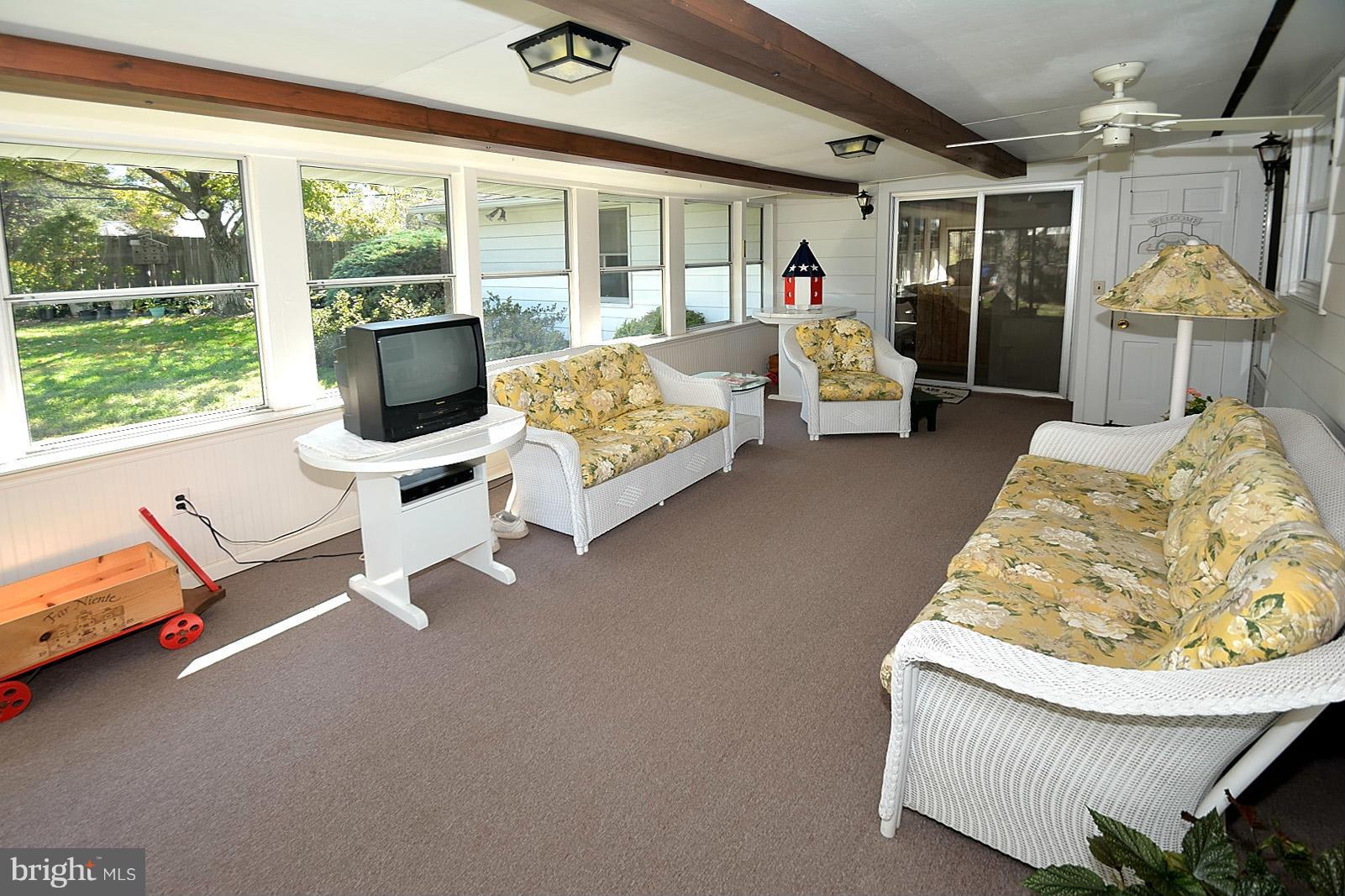 FAIRFAX HOMES - Residential