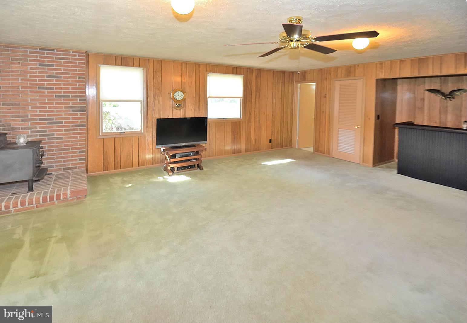 FAIRFAX HOMES - Residential