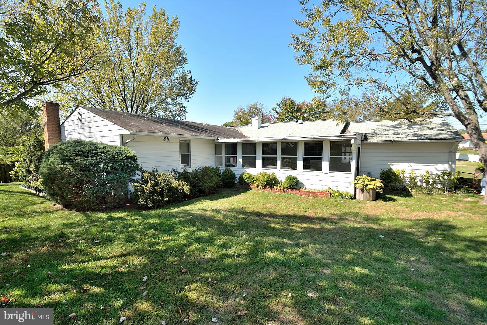 FAIRFAX HOMES - Residential